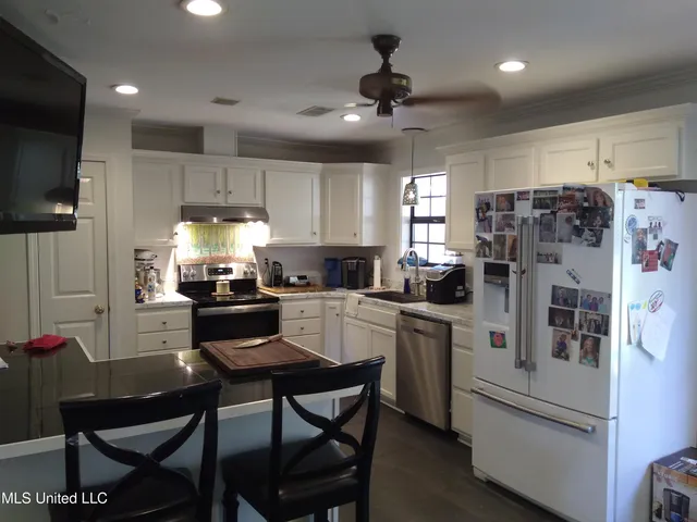 $199,500 | 315 North Mcarthur Circle, Indianola, MS 38751