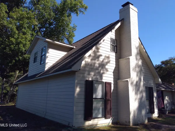 $199,500 | 315 North Mcarthur Circle, Indianola, MS 38751