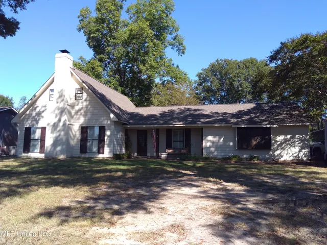 $199,500 | 315 North Mcarthur Circle, Indianola, MS 38751
