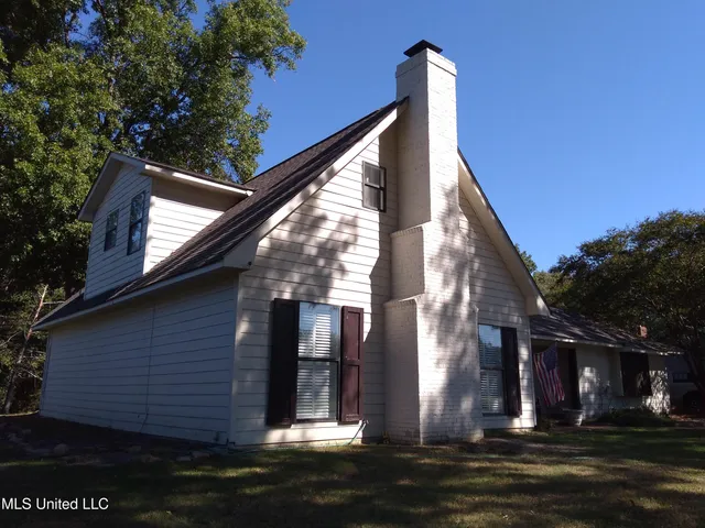 $199,500 | 315 North Mcarthur Circle, Indianola, MS 38751