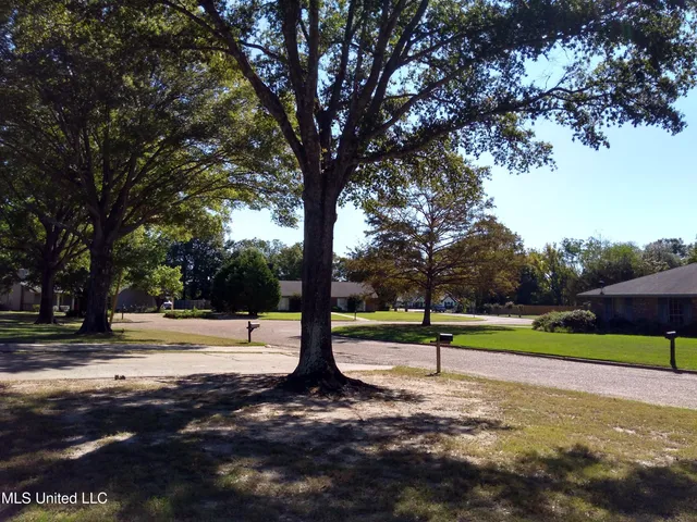 $199,500 | 315 North Mcarthur Circle, Indianola, MS 38751