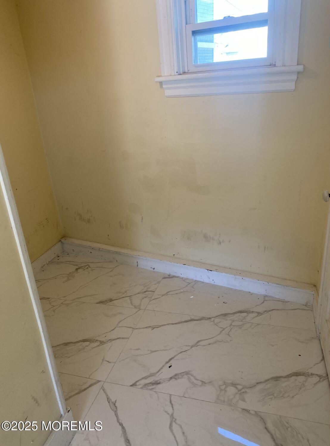 309 Hume Street Allenhurst, NJ 07711 - Photo 71 of 77 a bathroom with a window