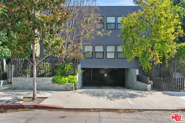 $2,790 | 612 Huntley Drive, Unit 3, West Hollywood, CA 90069