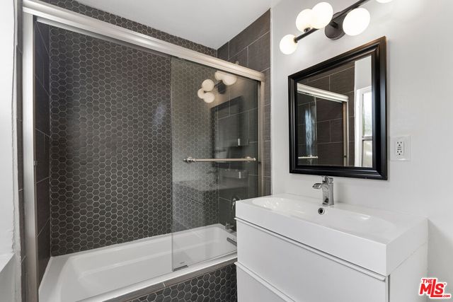 $2,790 | 612 Huntley Drive, Unit 3, West Hollywood, CA 90069