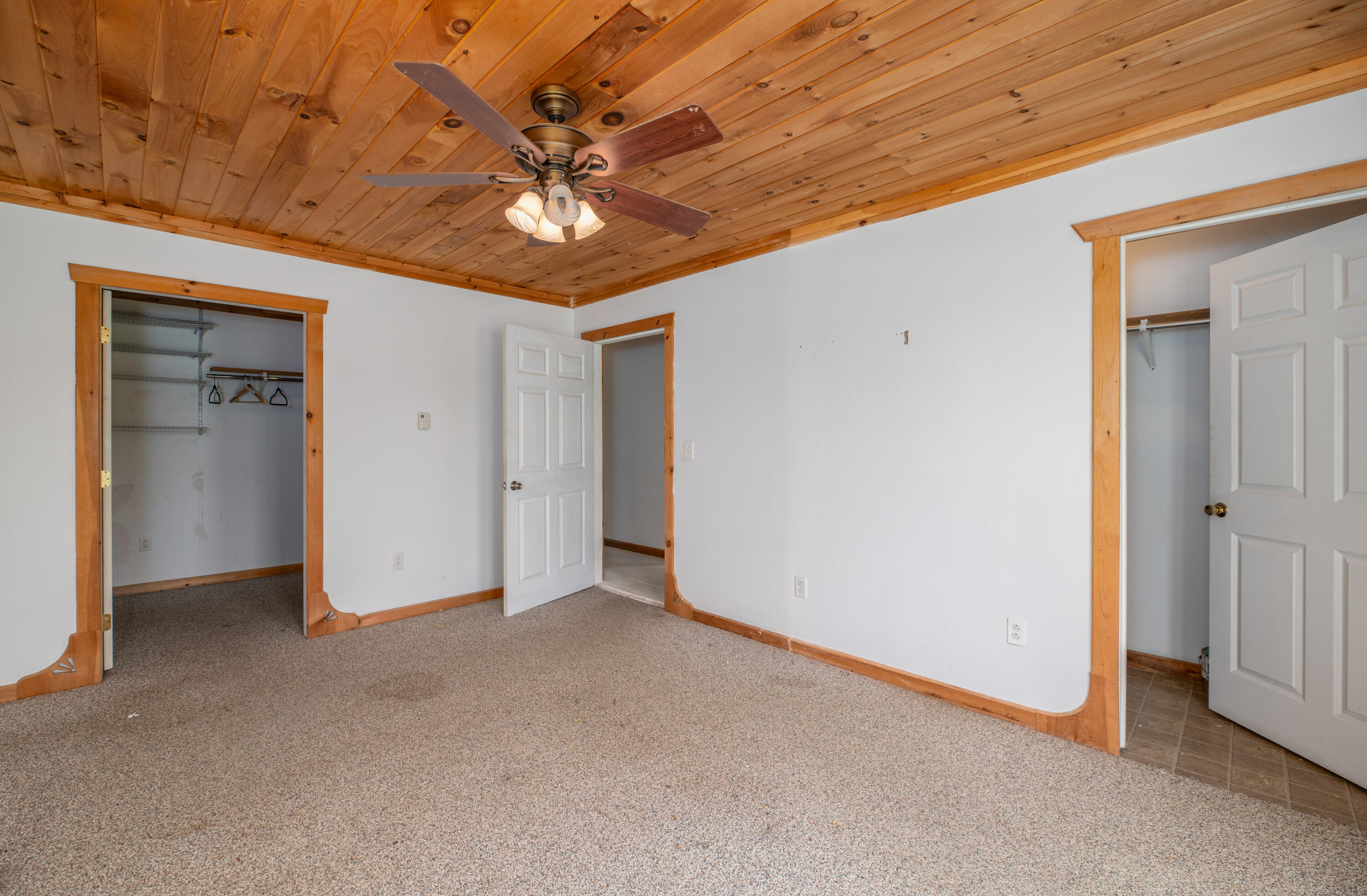 945 East Thorndike Road Thorndike, ME 04986 - Photo 32 of 44 Interior17