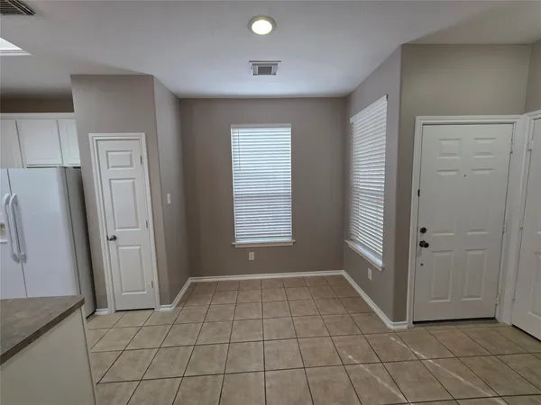 $1,695 | 94 North Burberry Park Circle, Spring, TX 77382