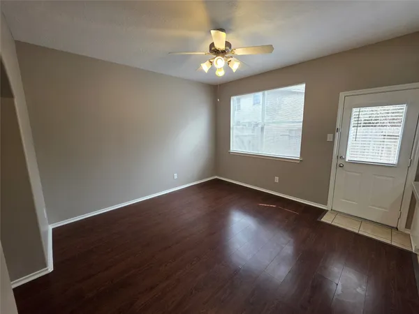 $1,695 | 94 North Burberry Park Circle, Spring, TX 77382