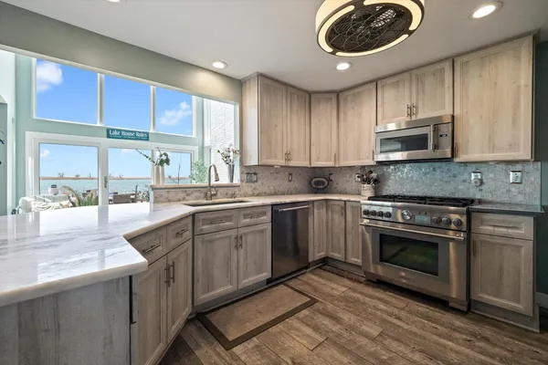 $1,095,000 | 8115 Colony Drive, Algonac, MI 48001