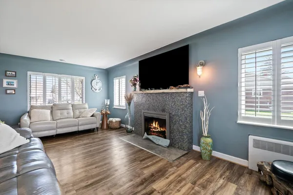 $1,095,000 | 8115 Colony Drive, Algonac, MI 48001