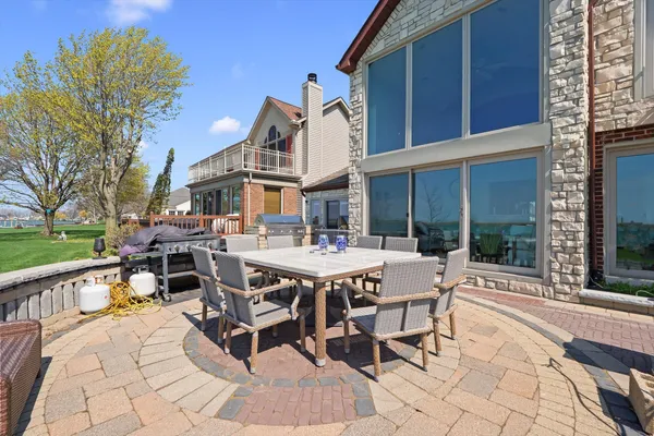 $1,095,000 | 8115 Colony Drive, Algonac, MI 48001