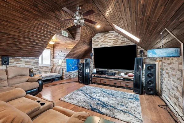 $1,095,000 | 8115 Colony Drive, Algonac, MI 48001