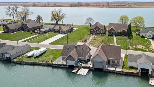 $1,095,000 | 8115 Colony Drive, Algonac, MI 48001