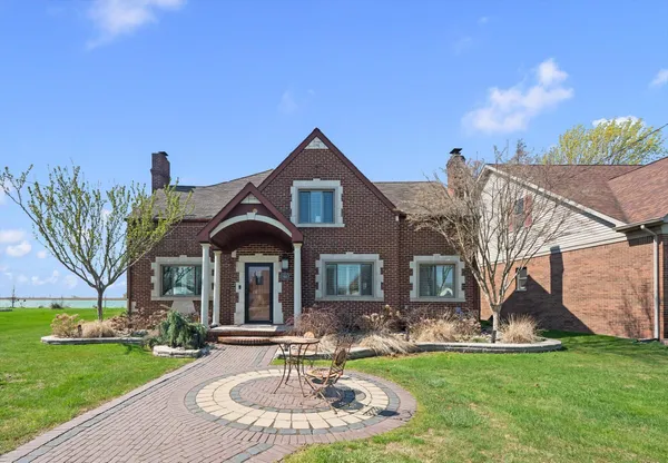 $1,095,000 | 8115 Colony Drive, Algonac, MI 48001