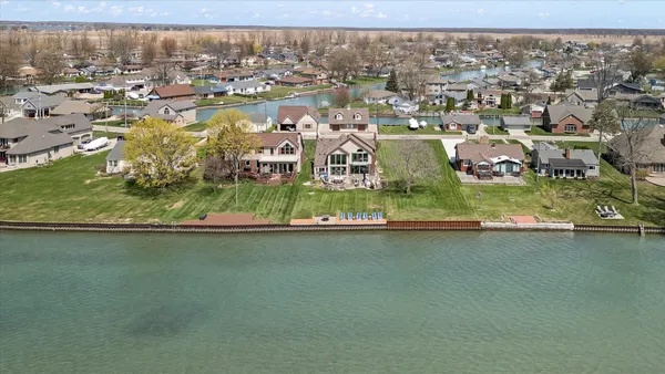 $1,095,000 | 8115 Colony Drive, Algonac, MI 48001
