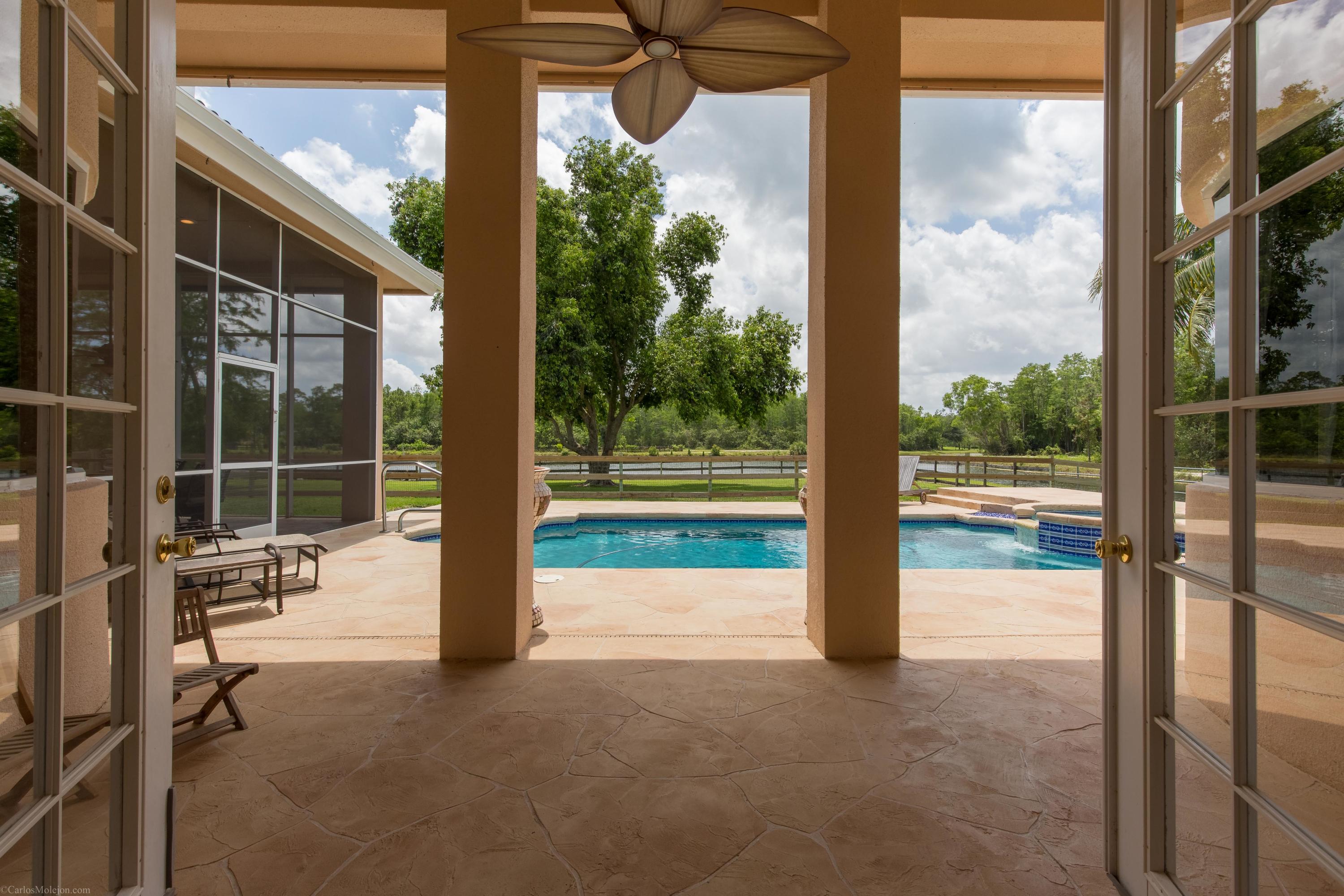 6044 Homeland Road Wellington, FL 33449 - Photo 2 of 42 29