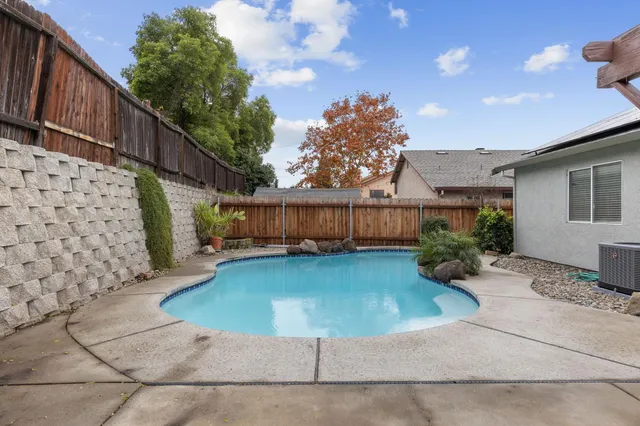 $469,999 | 3625 Black Eagle Drive, Antelope, CA 95843