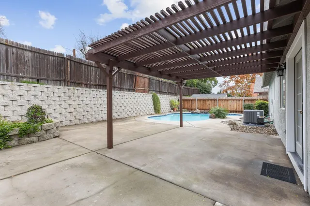 $469,999 | 3625 Black Eagle Drive, Antelope, CA 95843