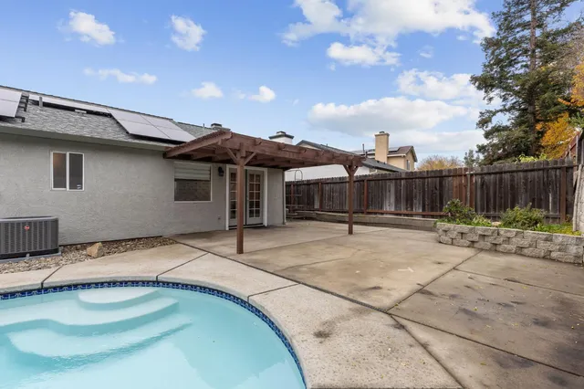 $469,999 | 3625 Black Eagle Drive, Antelope, CA 95843