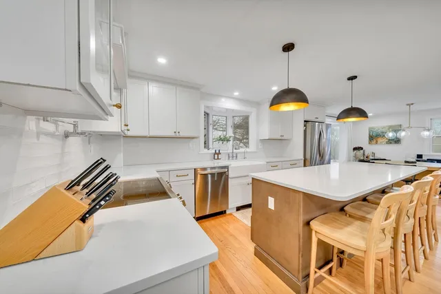 $1,049,900 | 17 Wakefield Street, Reading, MA 01867