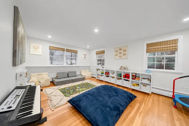 $1,049,900 | 17 Wakefield Street, Reading, MA 01867