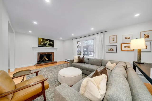 $1,049,900 | 17 Wakefield Street, Reading, MA 01867