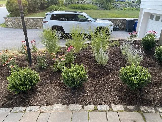 $1,049,900 | 17 Wakefield Street, Reading, MA 01867