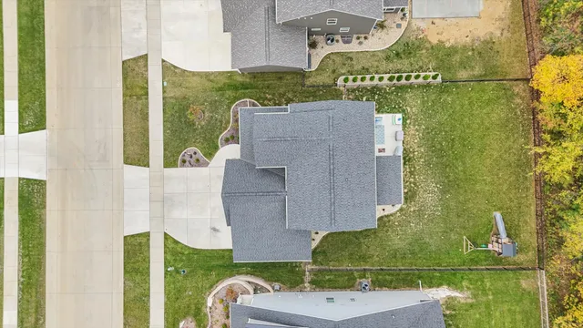 $565,000 | 1311 Ravenwood Drive, Mahomet, IL 61853