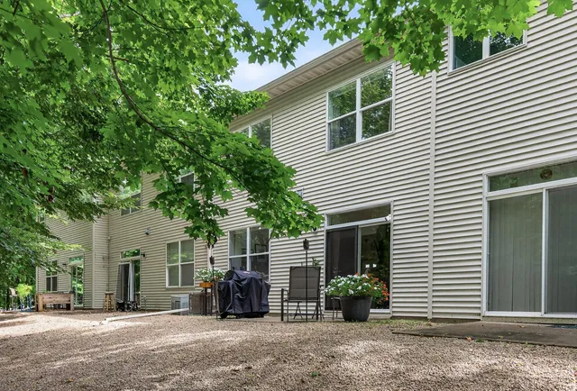 $309,900 | 16878 79th Place North, Maple Grove, MN 55311