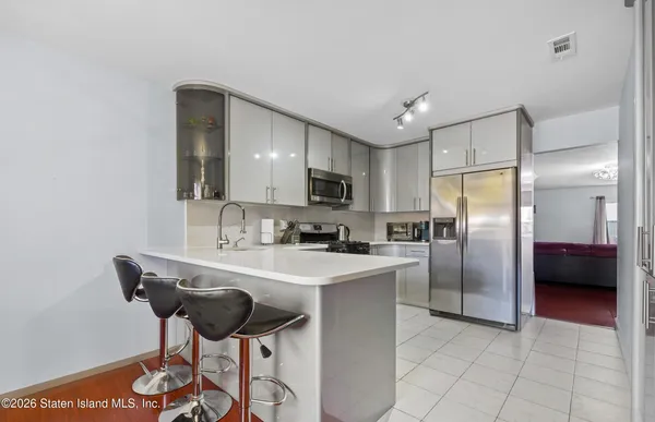 $638,000 | 99 Stonegate Drive, Unit 226 | Grasmere