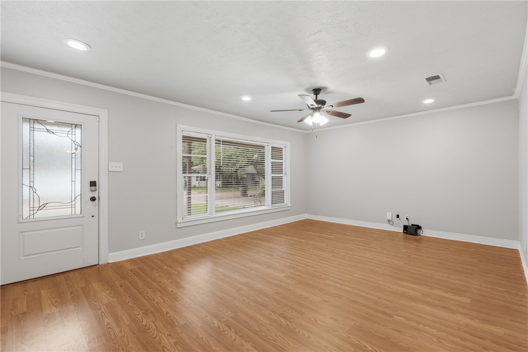 1504 Burt Street Bryan, TX 77802 - Photo 7 of 26