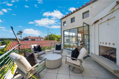 $6,998,000 | 24722 Santa Clara Avenue, Dana Point, CA 92629