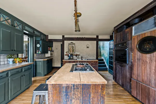 $899,000 | 1924 Lake Avenue, Wilmette, IL 60091