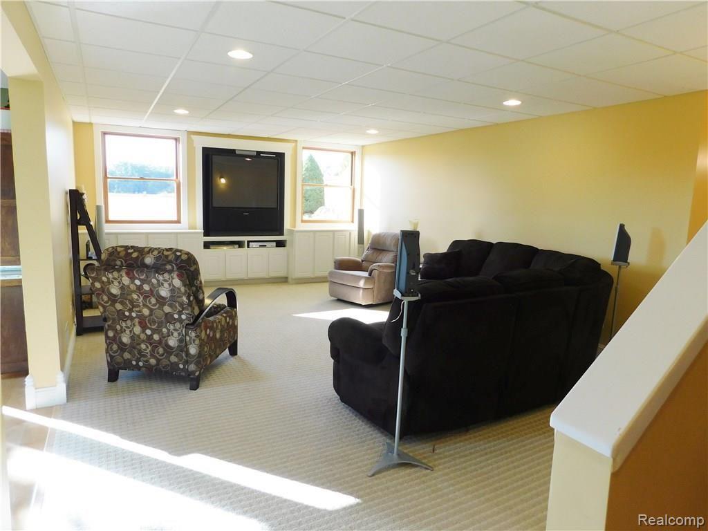 11041 Rathbon Road Byron, MI 48418 - Photo 25 of 39 DSCN0483.JPG