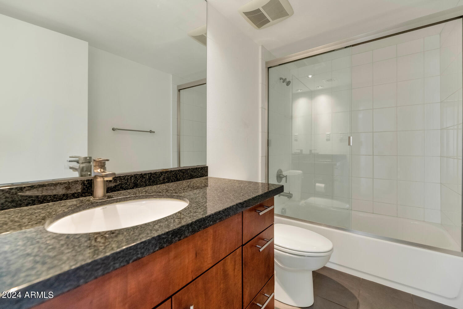 7930 East Camelback Road, Unit 301 Scottsdale, AZ 85251 - Photo 31 of 32 Bath #2