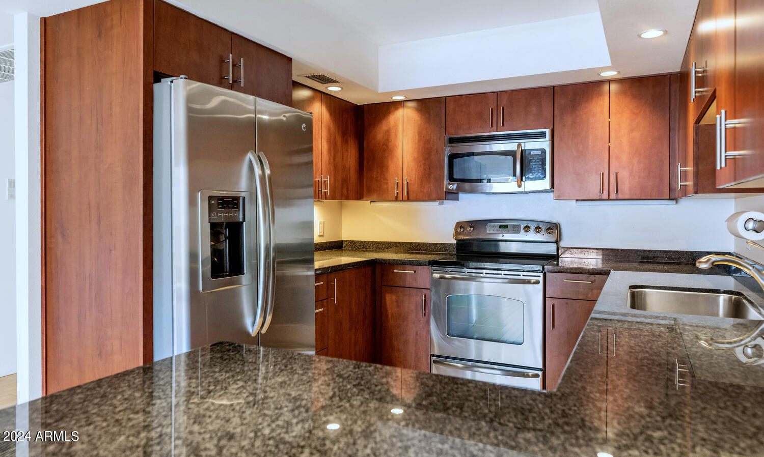 7930 East Camelback Road, Unit 301 Scottsdale, AZ 85251 - Photo 5 of 32 Lots of Space to Cook.