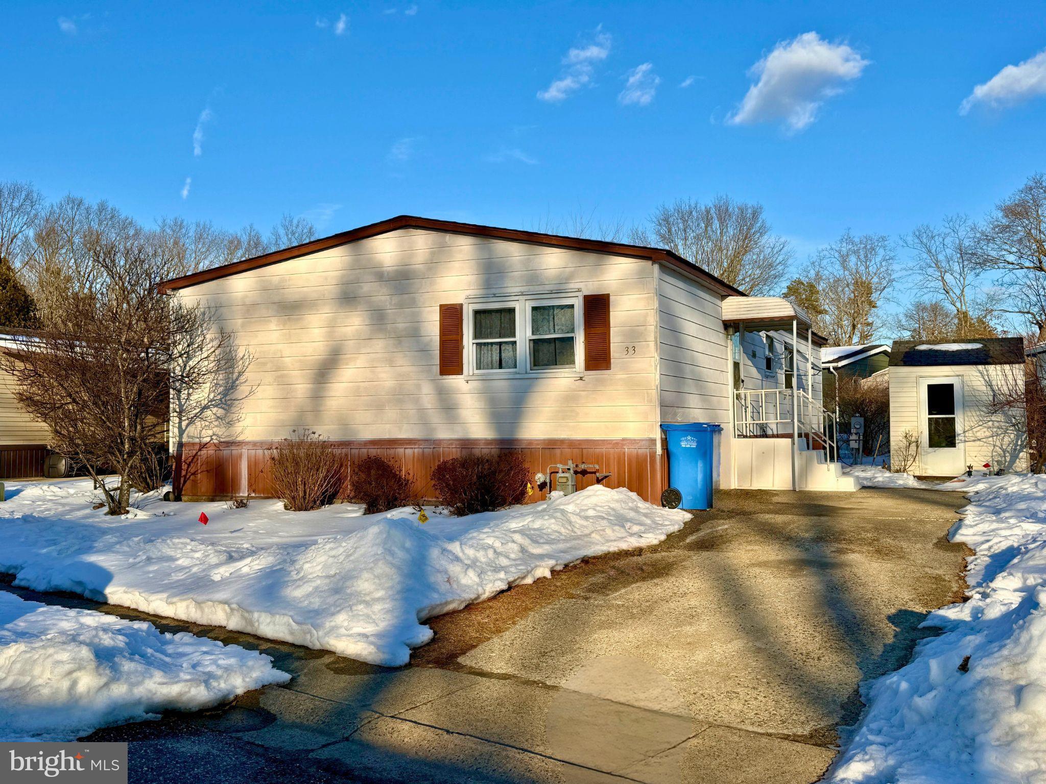 33 Judith Way Jackson, NJ 08527 - Photo 2 of 28