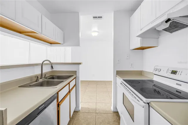 a view of a terrace with sky view