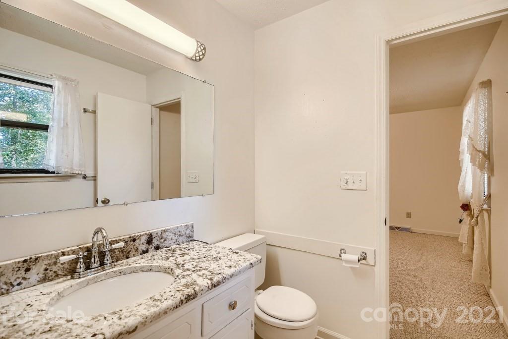 4915 Cheviot Road Charlotte, NC 28269 - Photo 14 of 28 Gallery Image 14