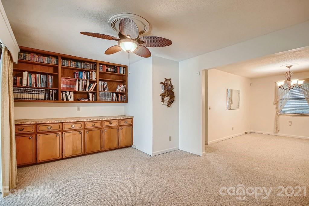 4915 Cheviot Road Charlotte, NC 28269 - Photo 22 of 28 Gallery Image 22