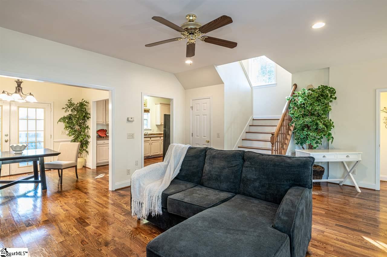 1036 Rutherford Road Greenville, SC 29609 - Photo 5 of 20 Gallery Image 5
