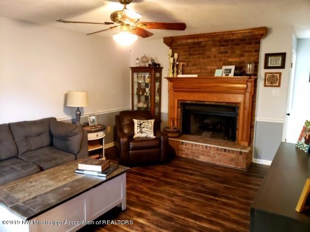 6685 River Birch Road Walls, MS 38680 - Photo 3 of 16 IMG_8662