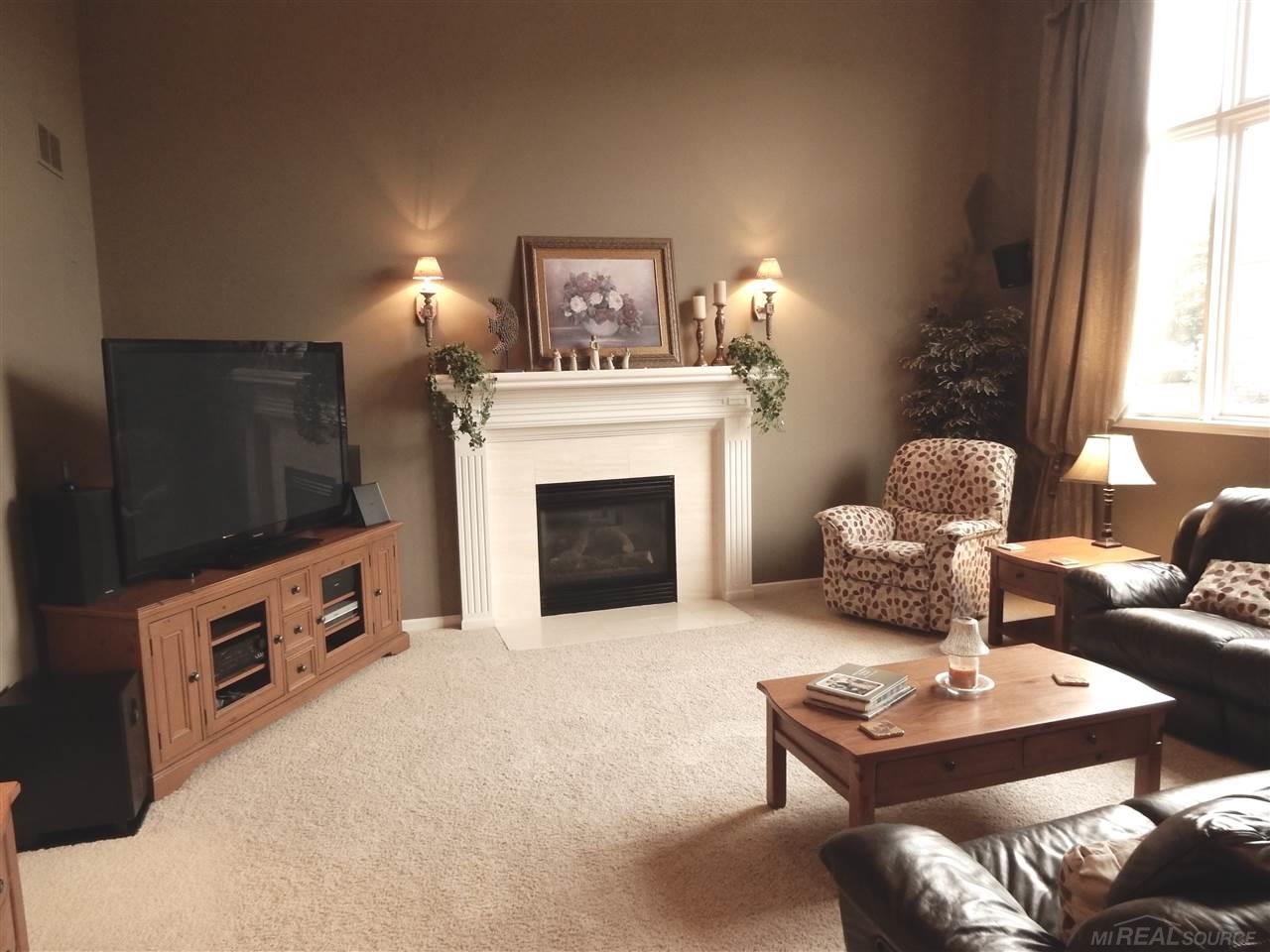 2007 Peterwood Rochester Hills, MI 48307 - Photo 3 of 40