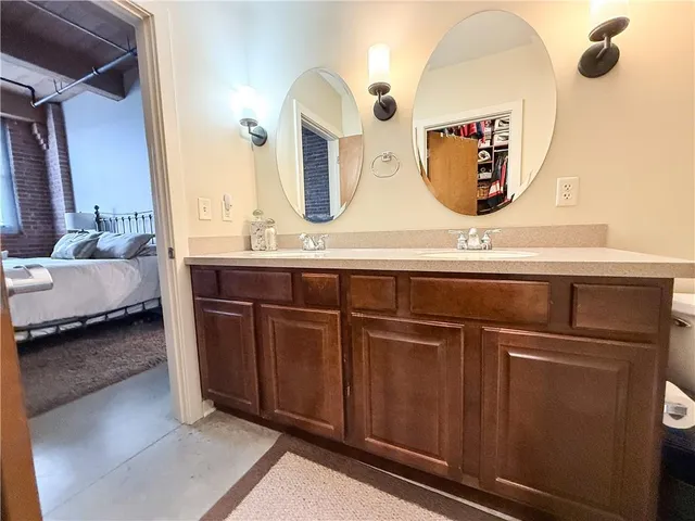 $399,000 | 712 Broadway Boulevard, Unit 503, Kansas City, MO 64105