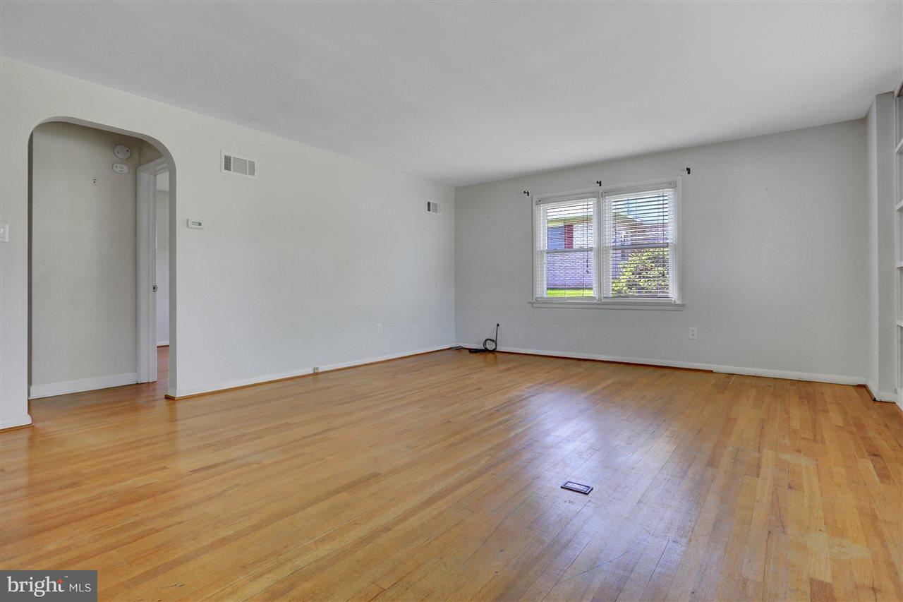 2300 Loucks Road York, PA 17408 - Photo 4 of 33 Gallery Image 4
