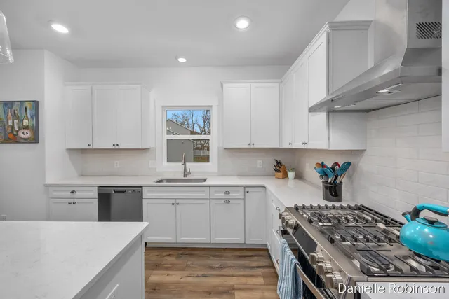 $719,500 | 3361 Box Elder Drive, Jenison, MI 49428