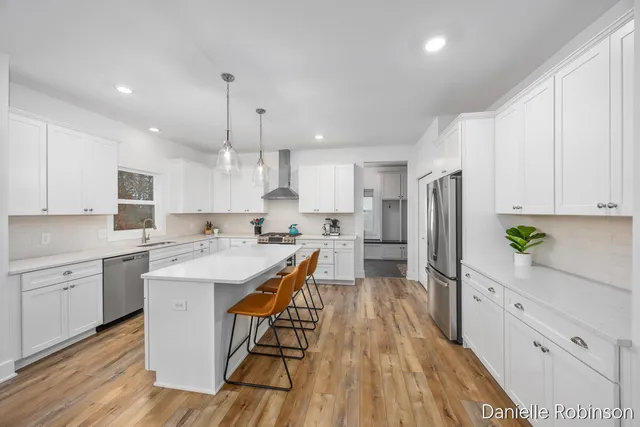 $719,500 | 3361 Box Elder Drive, Jenison, MI 49428