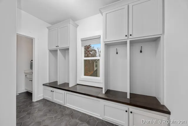 $719,500 | 3361 Box Elder Drive, Jenison, MI 49428