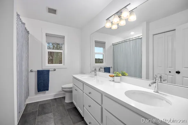 $719,500 | 3361 Box Elder Drive, Jenison, MI 49428