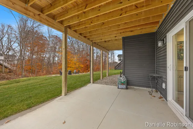 $719,500 | 3361 Box Elder Drive, Jenison, MI 49428