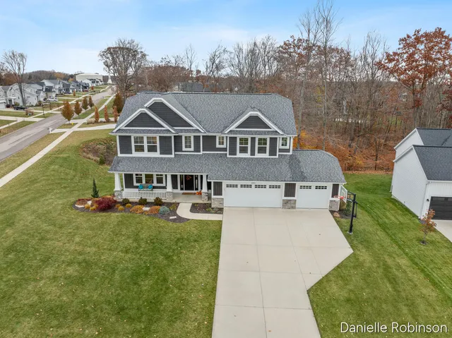 $715,000 | 3361 Box Elder Drive, Jenison, MI 49428